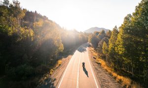 Jeune conducteur, comment bien assurer sa moto à petit prix ?