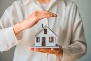 Assurance habitation et garantie émeutes : vers une hausse des tarifs en 2026 ?