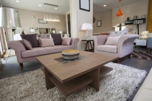 Location saisonnière : comment meubler son logement et sélectionner l’assurance habitation idéale