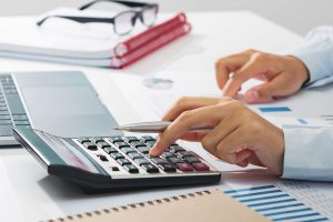 Zoom sur les finances de Vincent, radiologue à Rennes : un revenu net mensuel de 5 400 €